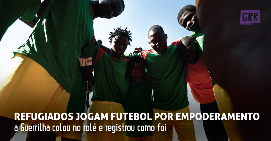 II Copa dos Refugiados: imigrantes jogam futebol por empoderamentoPor Robin Batista | Fotos: Gabriel SoaresNo último fim de semana (1 e 2 de Agosto), rolou em São Paulo a II Copa dos Refugiados, organizado por imigrantes que se refugiaram no Brasil por conta de guerras e outras violências que sofriam em seus países. O evento tem apoio de Caritas-SP e ACNUR (Alto Comissariado das Nações Unidas para Refugiados).[[MORE]]A ideia da confraternização é usar o futebol, linguagem quase universal, para visibilizar e empoderar essas pessoas que vivem em situações tão vulneráveis e que, fugindo de tantos problemas sociais e humanitários, ainda passam por sérias privações aqui no Brasil, já que não falam o português, não possuem emprego, não têm moradia e têm grandes dificuldades de acesso a serviços básicos como educação e saúde.A Guerrilha colou no 1° dia da II Copa dos Refugiados e registrou algumas partidas no trampo foda do nosso fotógrafo Gabriel Soares. Confere aí:‘‘‘‘‘‘‘‘‘‘‘» Robin Batista é designer e membro do coletivo Guerrilha